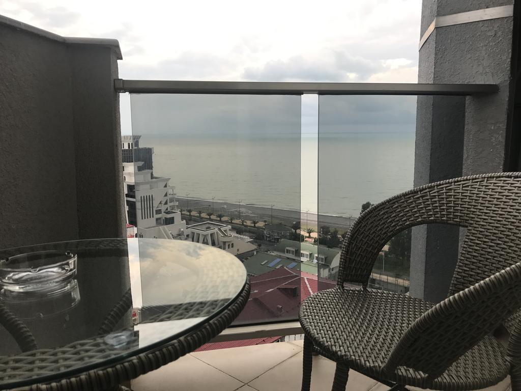 Selfie Apartment Batumi Ngoại thất bức ảnh