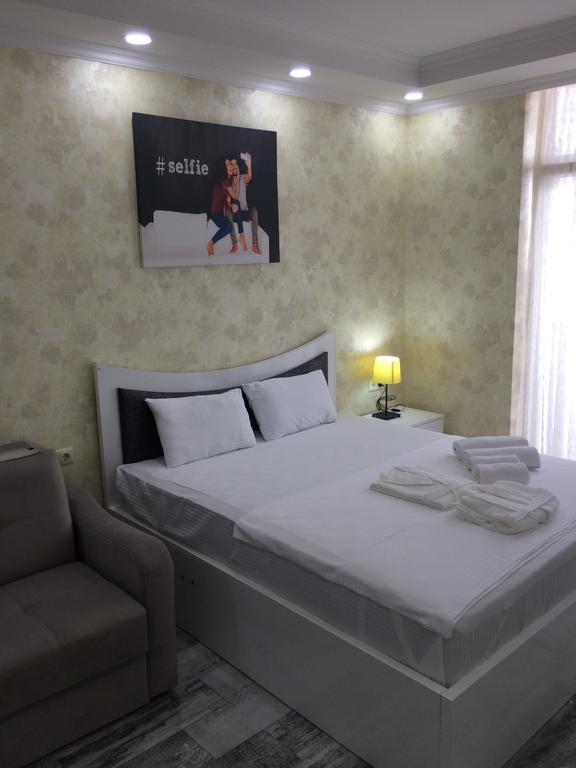 Selfie Apartment Batumi Ngoại thất bức ảnh